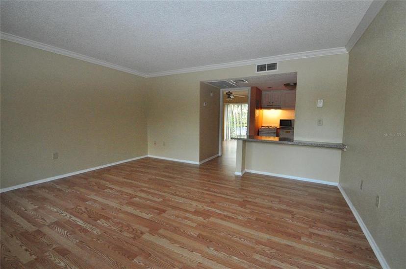 Picture of 103 Oyster Bay Circle Unit 120, Altamonte Springs FL 32701