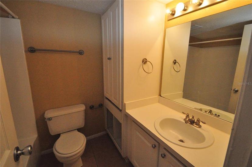 Picture of 103 Oyster Bay Circle Unit 120, Altamonte Springs FL 32701