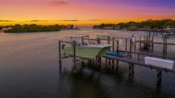 Picture of 2030 Coffee Pot Boulevard Ne, St Petersburg, FL 33704
