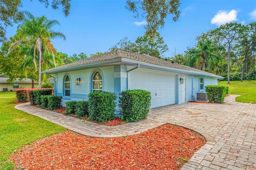 Picture of 706 E Liberty Street, Hernando FL 34442