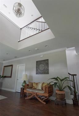 Picture of 1408 W Azeele Street, Tampa, FL 33606