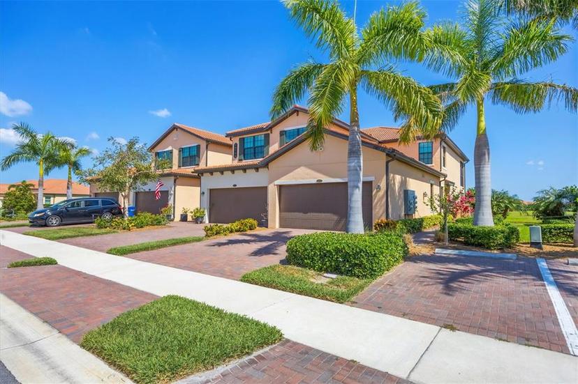 Picture of 10780 Tarflower Drive Unit 102, Venice FL 34293