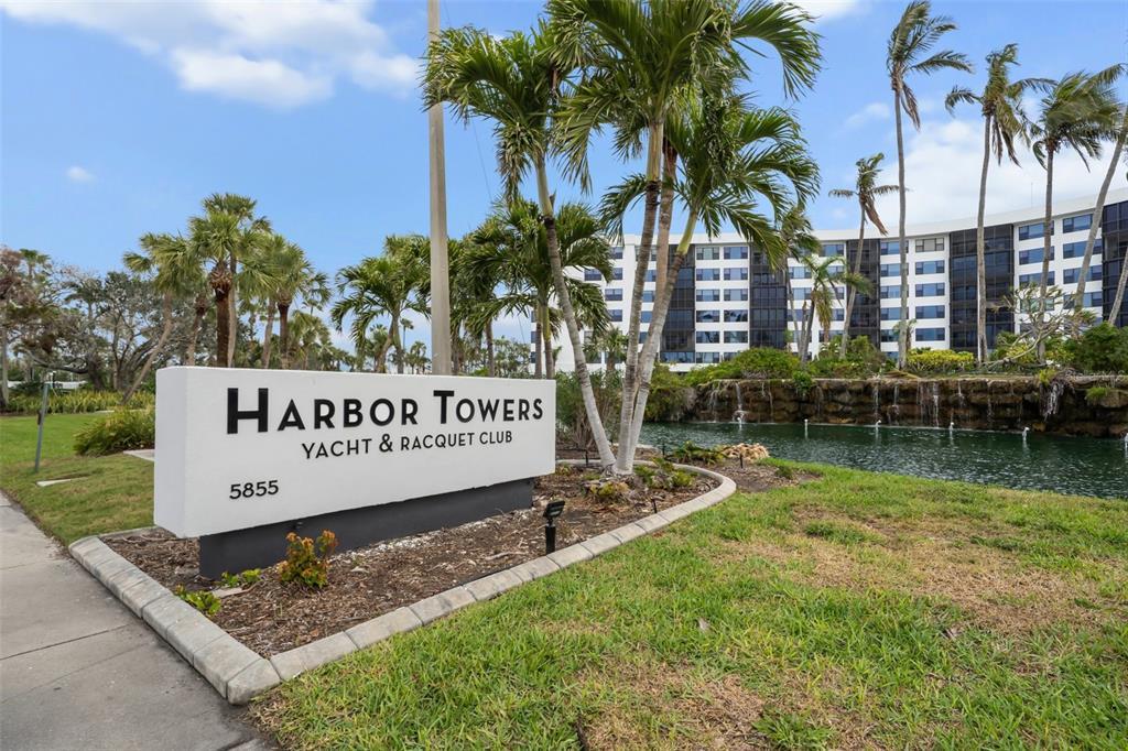 Picture of 5855 Midnight Pass Road Unit 319, Sarasota, FL 34242