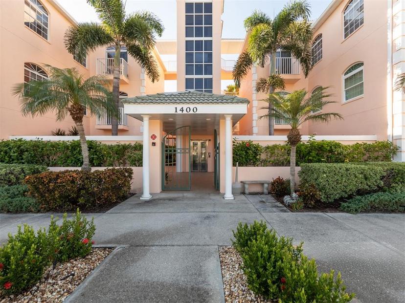 Picture of 1403 Gondola Park Drive Unit 1403Bd, Venice FL 34292