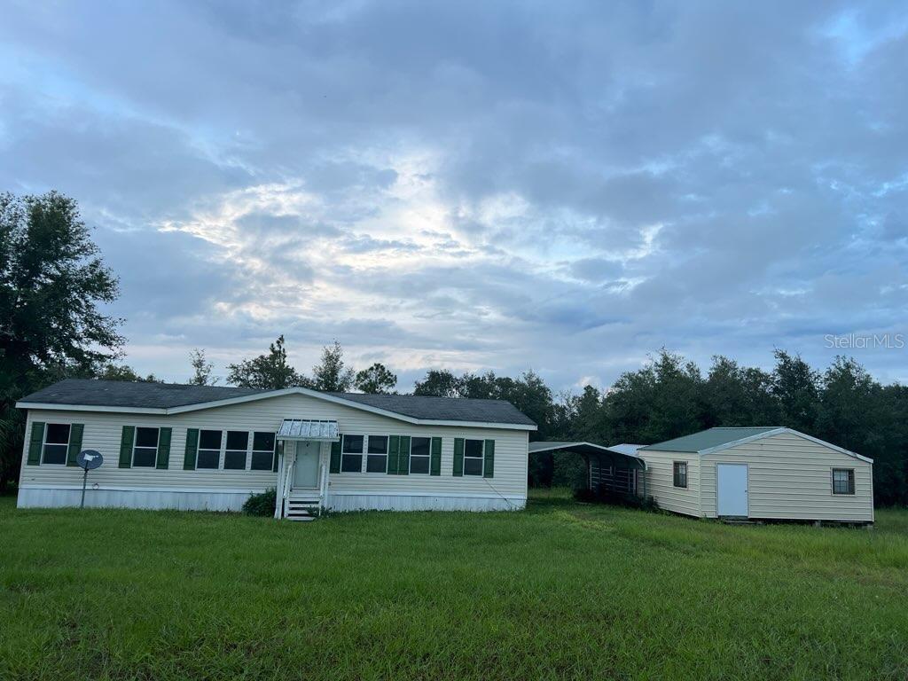 Picture of 12111 NE 64Th Place, Williston, FL 32696