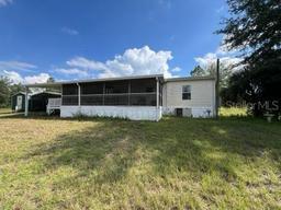 Picture of 12111 NE 64Th Place, Williston, FL 32696