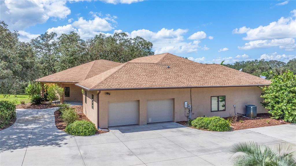 Picture of 3933 Mammoth Grove Road, Lake Wales, FL 33898