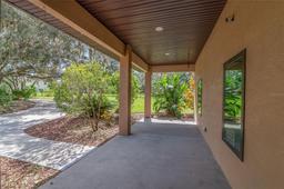 Picture of 3933 Mammoth Grove Road, Lake Wales, FL 33898