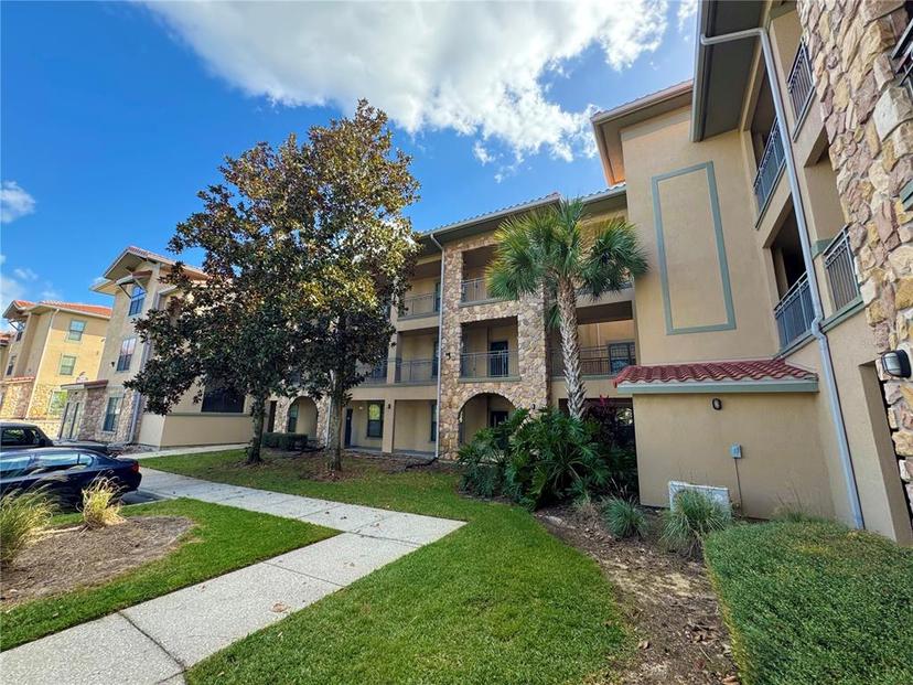 Picture of 907 Charo Parkway Unit 933, Davenport FL 33897