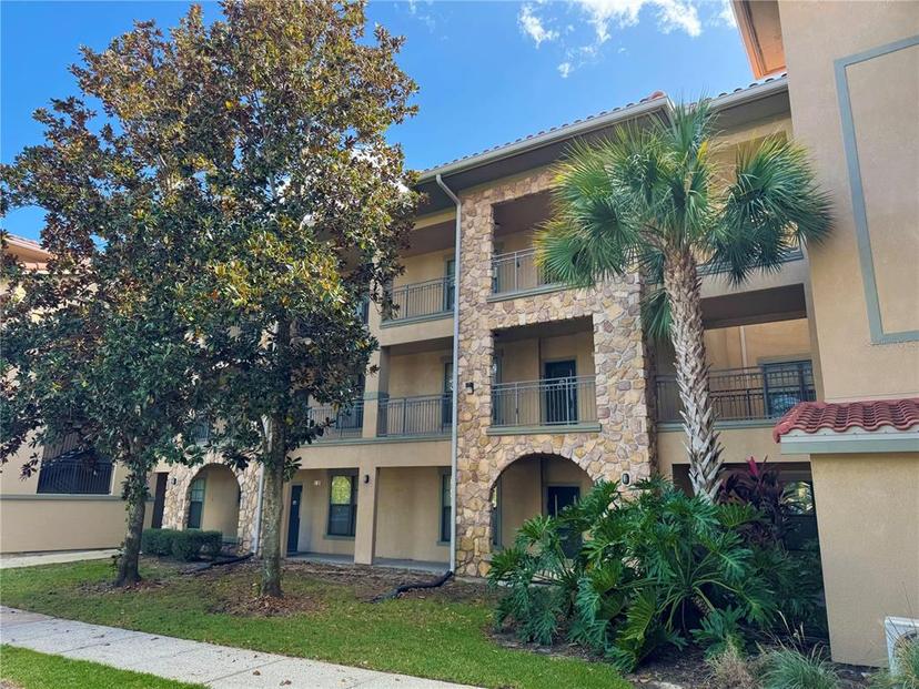 Picture of 907 Charo Parkway Unit 933, Davenport FL 33897