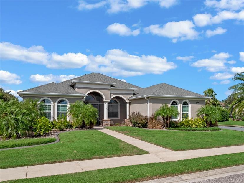 Picture of 8747 Bridgeport Bay Circle, Mount Dora FL 32757