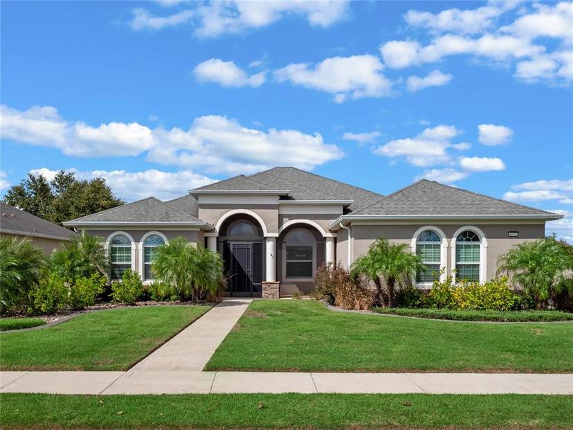 Picture of 8747 Bridgeport Bay Circle, Mount Dora FL 32757
