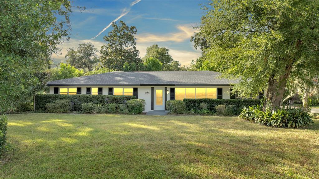 Picture of 715 Eastover Circle, Deland, FL 32724
