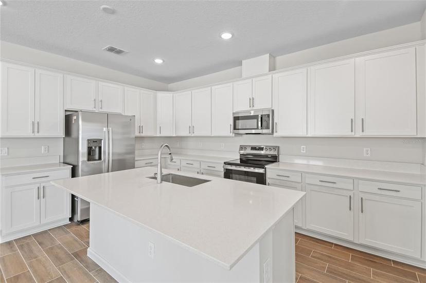 Picture of 2115 Riley Avenue, Eagle Lake FL 33839