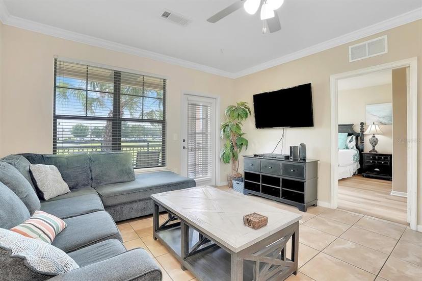 Picture of 909 Charo Parkway Unit 1021, Davenport FL 33897