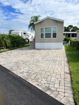 Picture of 2414 Limewood Avenue, Clermont, FL 34714