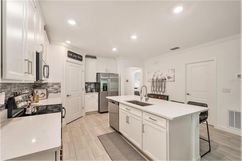 Picture of 16664 Shell Bay Drive, Land O Lakes FL 34638