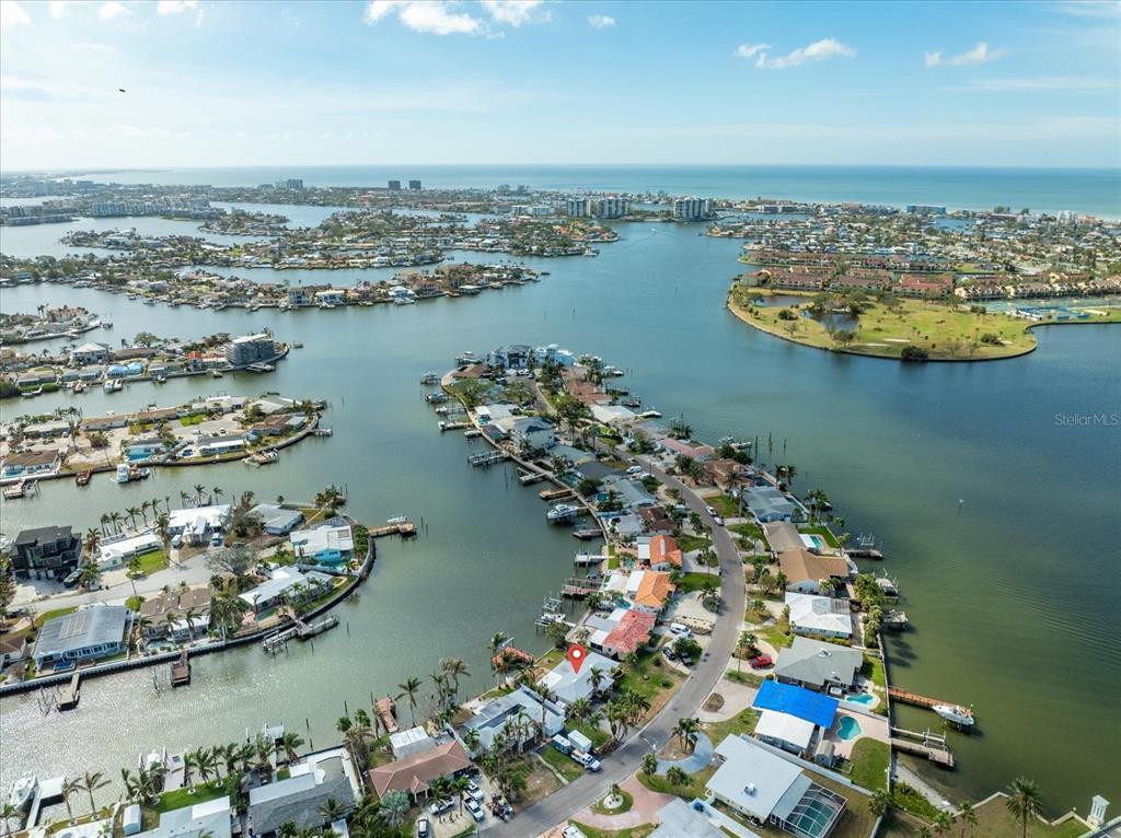 Picture of 8032 Causeway Boulevard S, St Petersburg, FL 33707