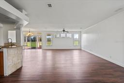 Picture of 396 N Us Highway 41, Dunnellon, FL 34432