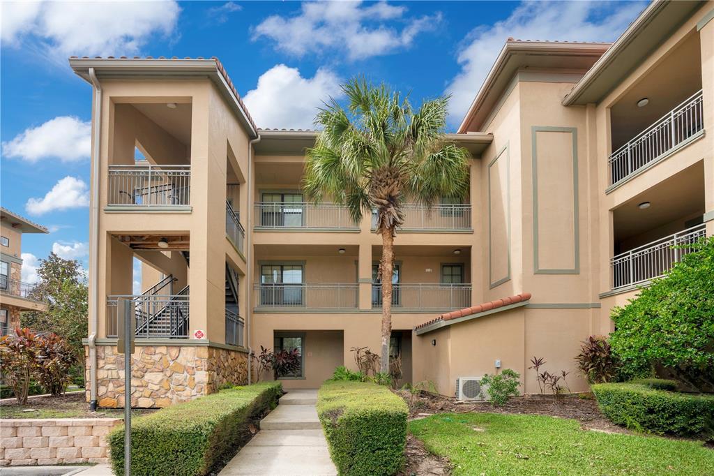 Picture of 901 Charo Parkway Unit 721, Davenport, FL 33897
