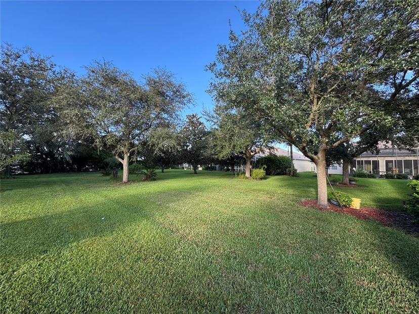 Picture of 24023 Robinwood Street, Leesburg FL 34748