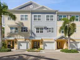Picture of 6133 Marina Cove Way S, St Petersburg, FL 33712