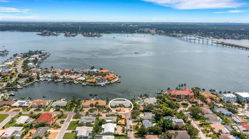 Picture of 1903 Bayshore Drive, Belleair Beach FL 33786