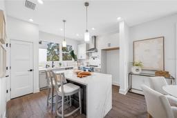 Picture of 315 15Th Street N, St Petersburg, FL 33705