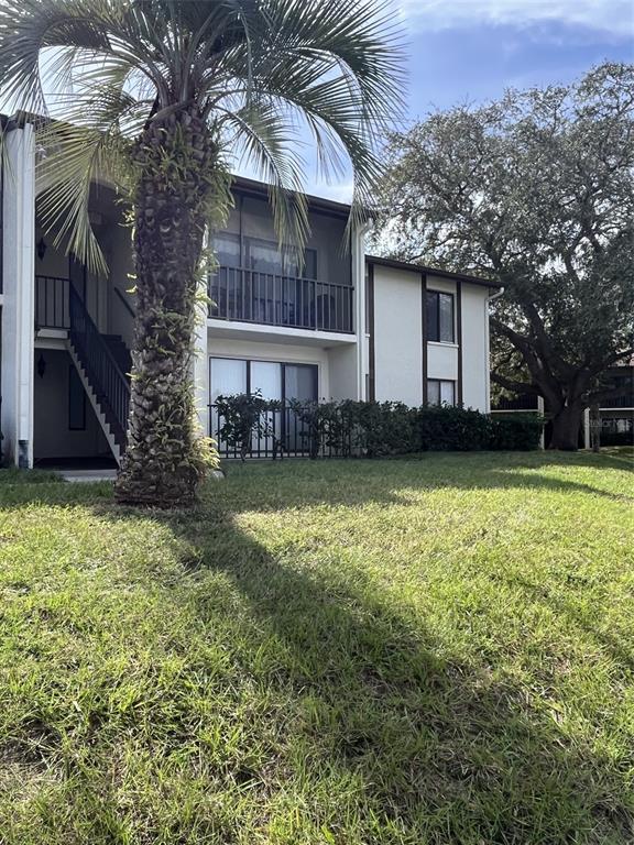 Picture of 2688 Pine Ridge Way N Unit D1, Palm Harbor, FL 34684