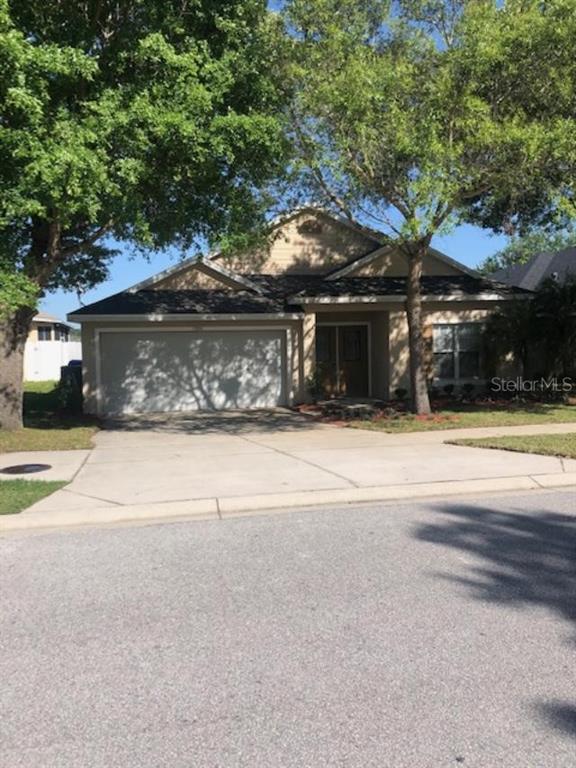 Picture of 1304 Kellogg Drive, Tavares, FL 32778
