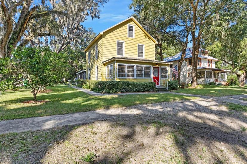 Picture of 244 S Prospect Street, Crescent City FL 32112