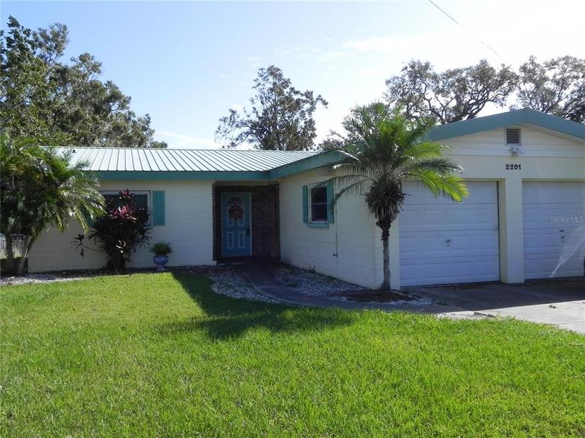 Picture of 2201 W Pilaklakaha Avenue, Auburndale FL 33823