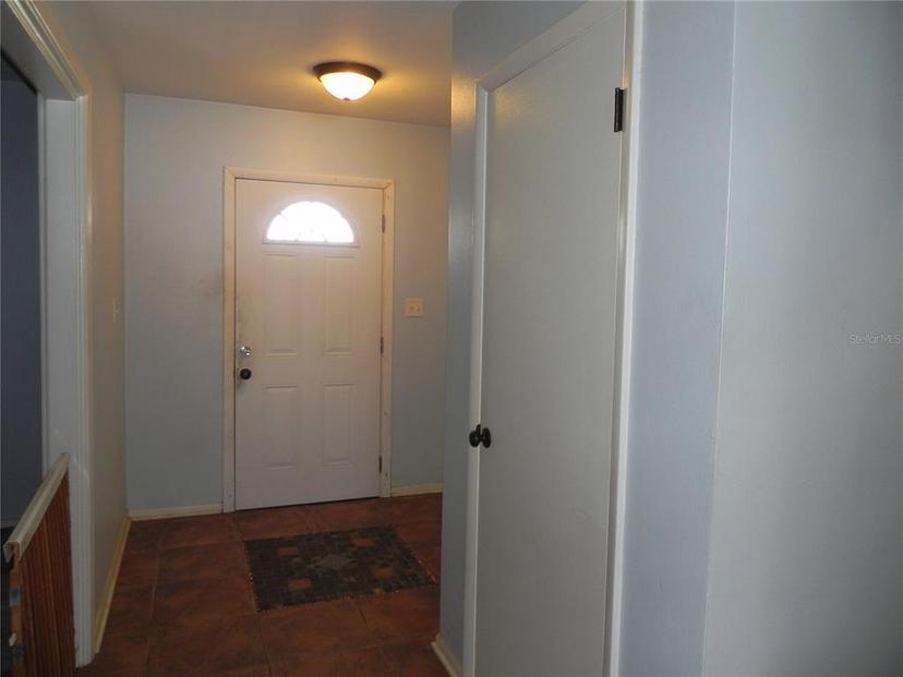 Picture of 2201 W Pilaklakaha Avenue, Auburndale FL 33823