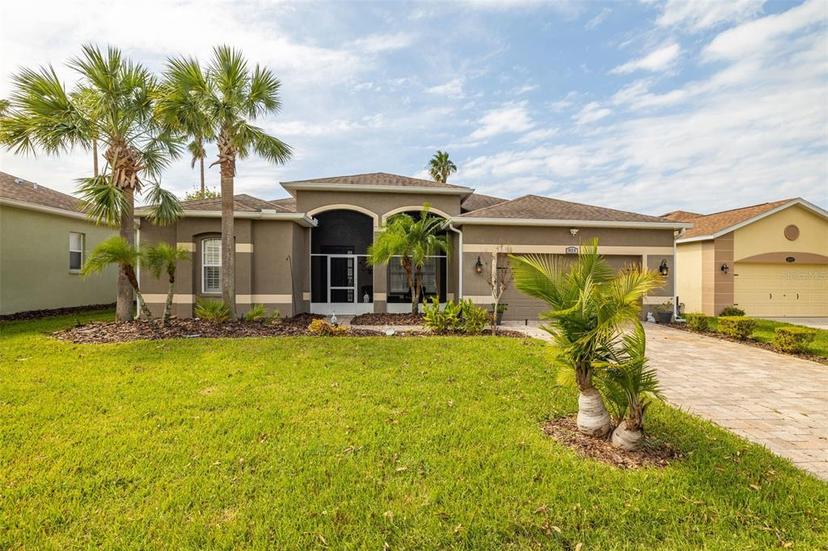 Picture of 10211 Cleghorn Drive, San Antonio FL 33576