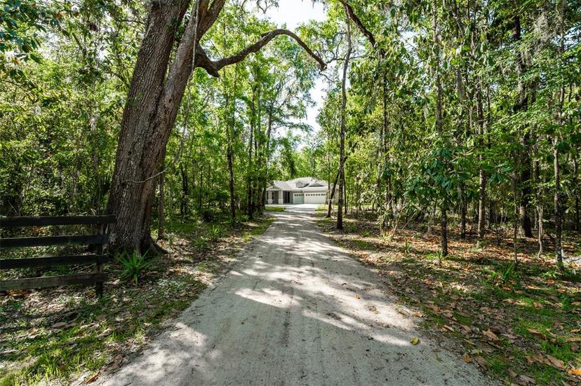Picture of 22426 Golden Retriever Lane, Brooksville FL 34601