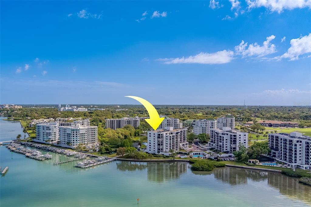 Picture of 8 Belleview Boulevard Unit 408, Belleair, FL 33756