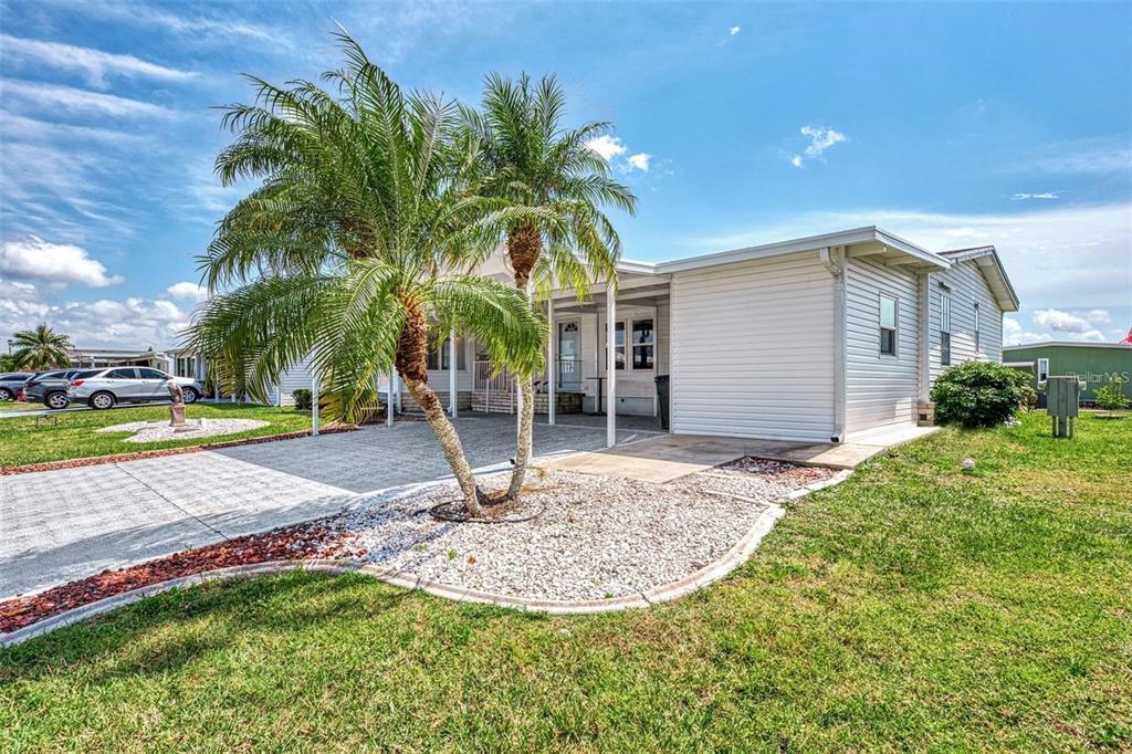 Picture of 634 Schooner Street, North Port, FL 34287