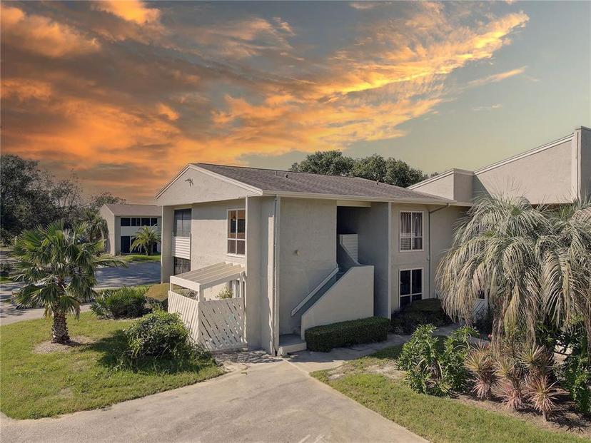 Picture of 428 Windrush Bay Drive, Tarpon Springs FL 34689