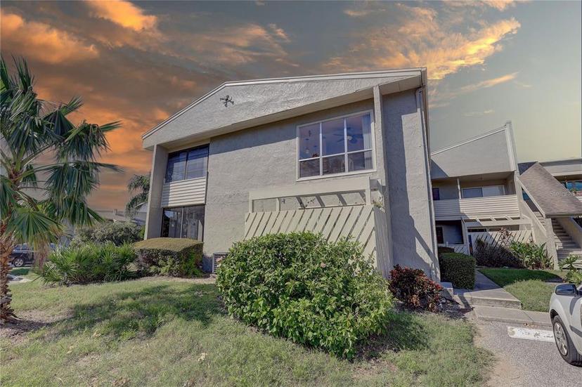 Picture of 428 Windrush Bay Drive, Tarpon Springs FL 34689