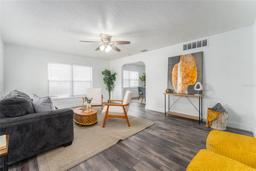 Picture of 701 17Th Avenue S, St Petersburg, FL 33701