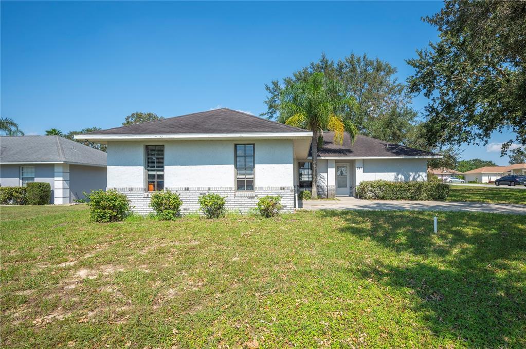 Picture of 941 Devonshire Way, Lake Wales, FL 33853