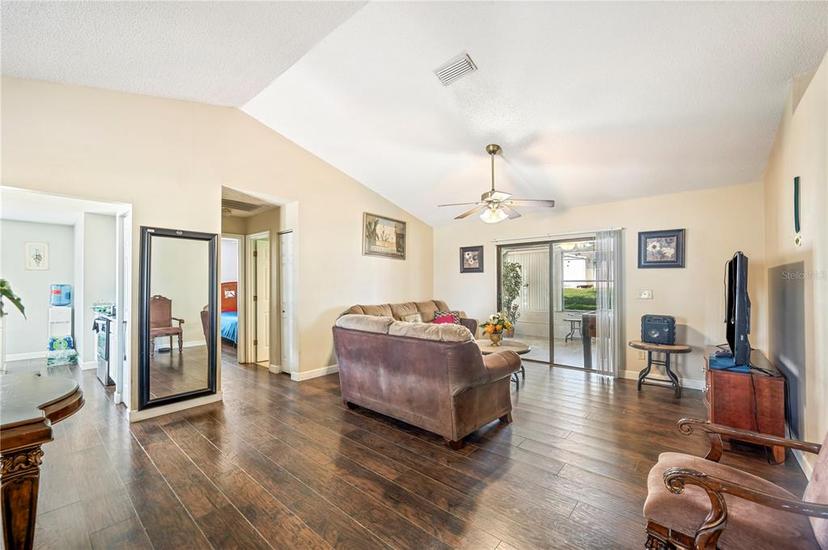 Picture of 941 Devonshire Way, Lake Wales FL 33853
