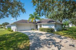 Picture of 941 Devonshire Way, Lake Wales, FL 33853