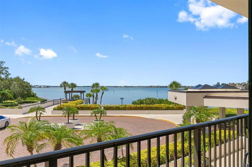 Picture of 8 Belleview Boulevard Unit 203, Belleair FL 33756
