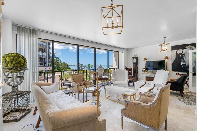 Picture of 8 Belleview Boulevard Unit 203, Belleair FL 33756