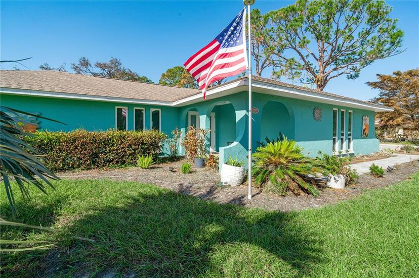 Picture of 2480 Alamander Avenue, Englewood FL 34223