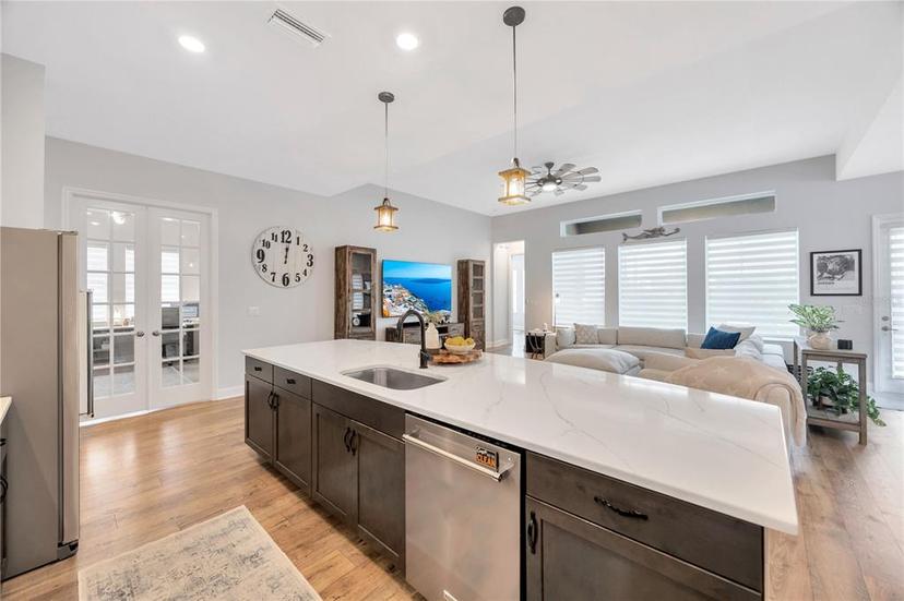 Picture of 5502 Limelight Drive, Apollo Beach FL 33572