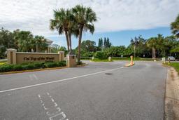 Picture of 2209 Utopian Drive E Unit 109, Clearwater, FL 33763