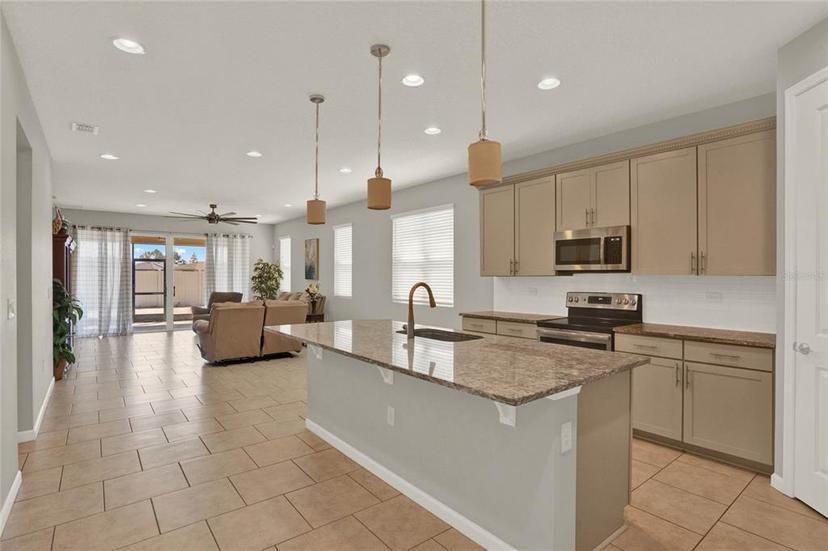 Picture of 1256 Stratton Avenue, Groveland FL 34736