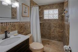 Picture of 1949 Kings Highway, Clearwater, FL 33755